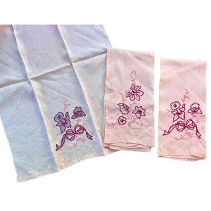 Vintage Linen Hand Towels set of 3 in Pastel Peach color with Floral Embroidery